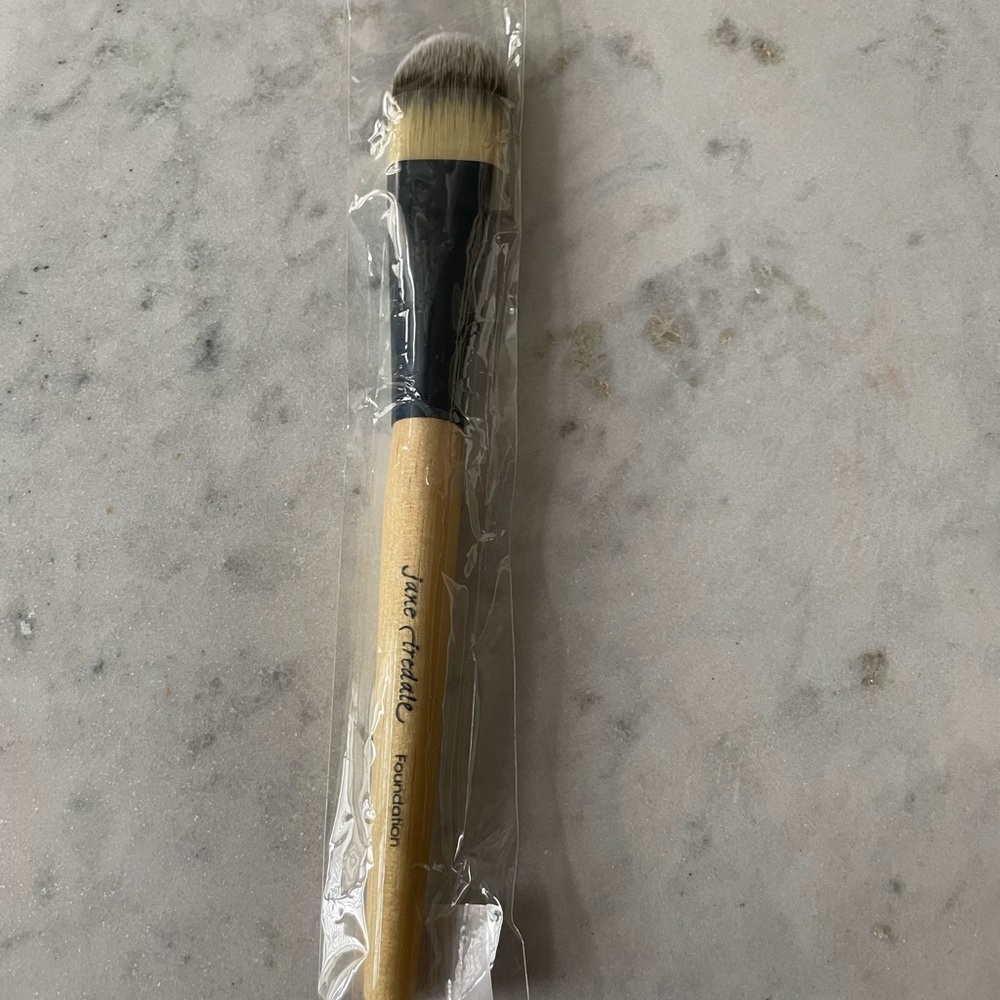 Jane Iredale Foundation Brush- New- Never used